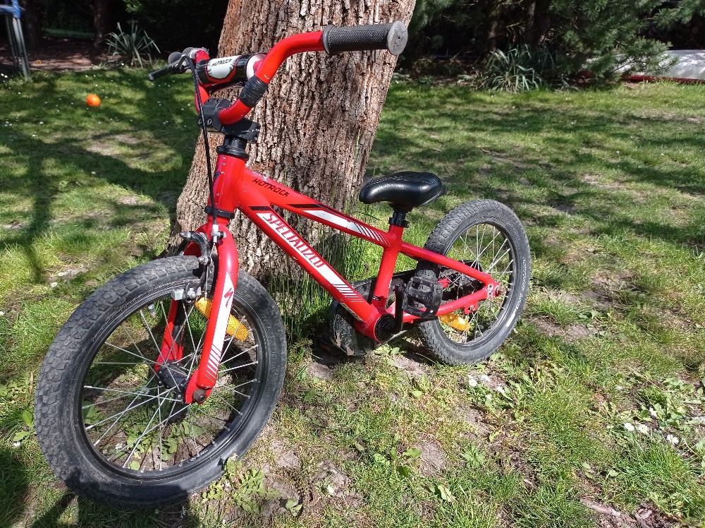 Dětské kolo 16 - Specialized
