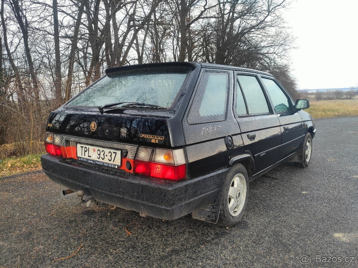 Škoda forman 136 Black line