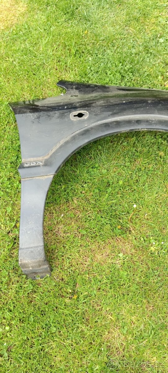 Opel Zafira A blatníky