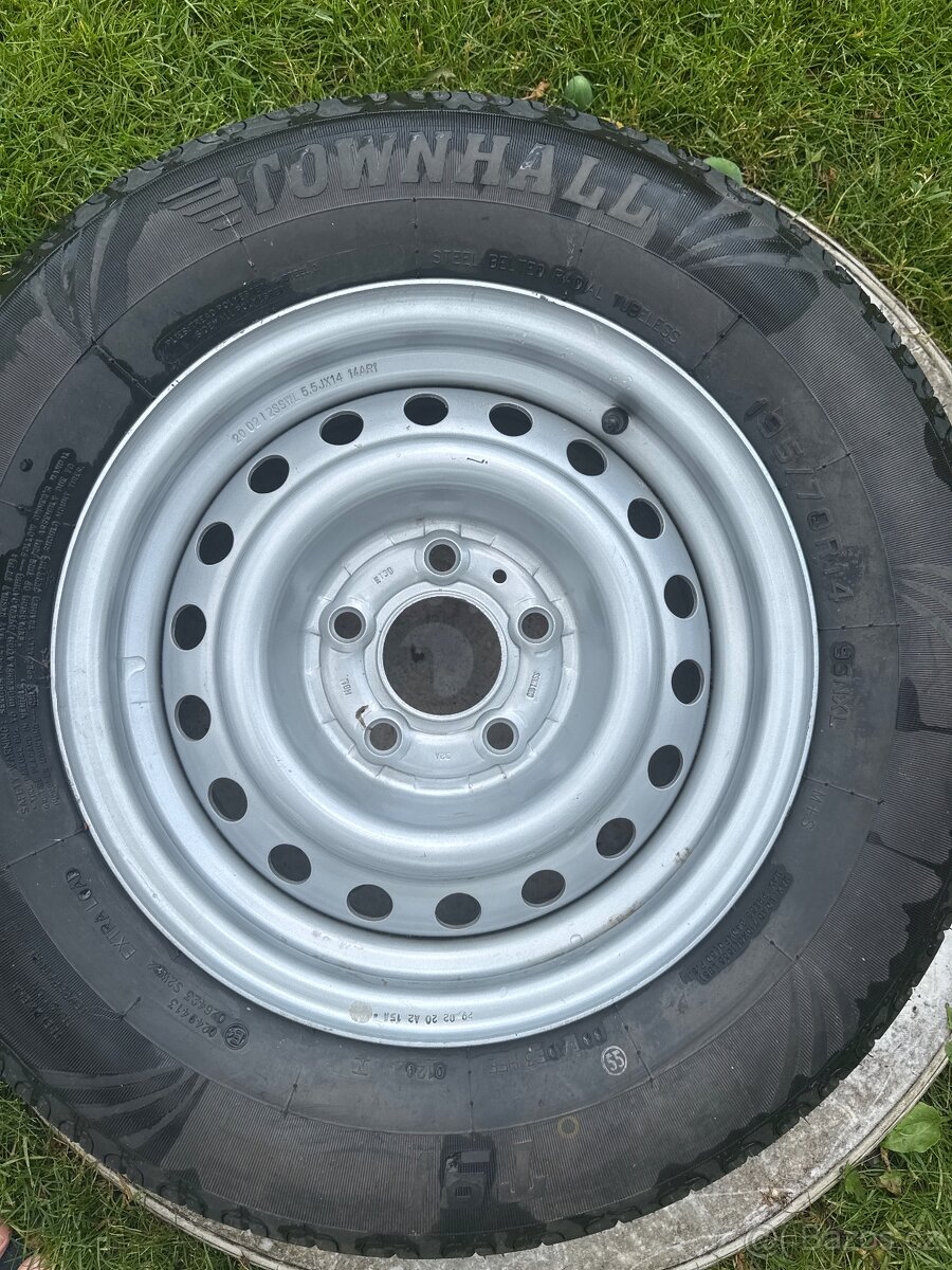 Pneu s diskem 195/70 R14