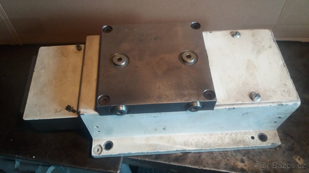 Prodám hydraulické smykadlo