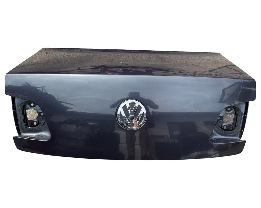 Páté dveře - víko kufru tmavě šedá LR7W VW Phaeton 3D 2009