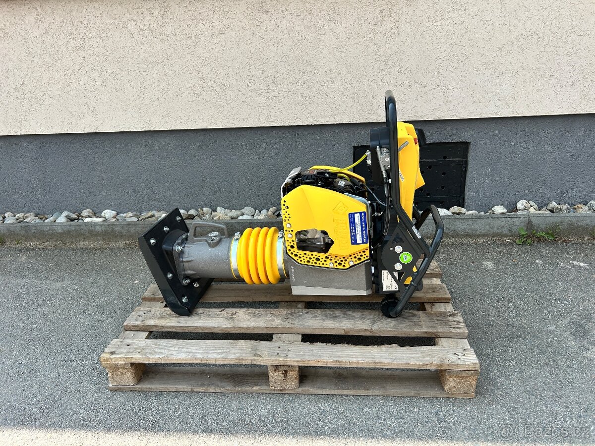 Vibrační pěch Bomag BT 65 | nový stroj, záruka