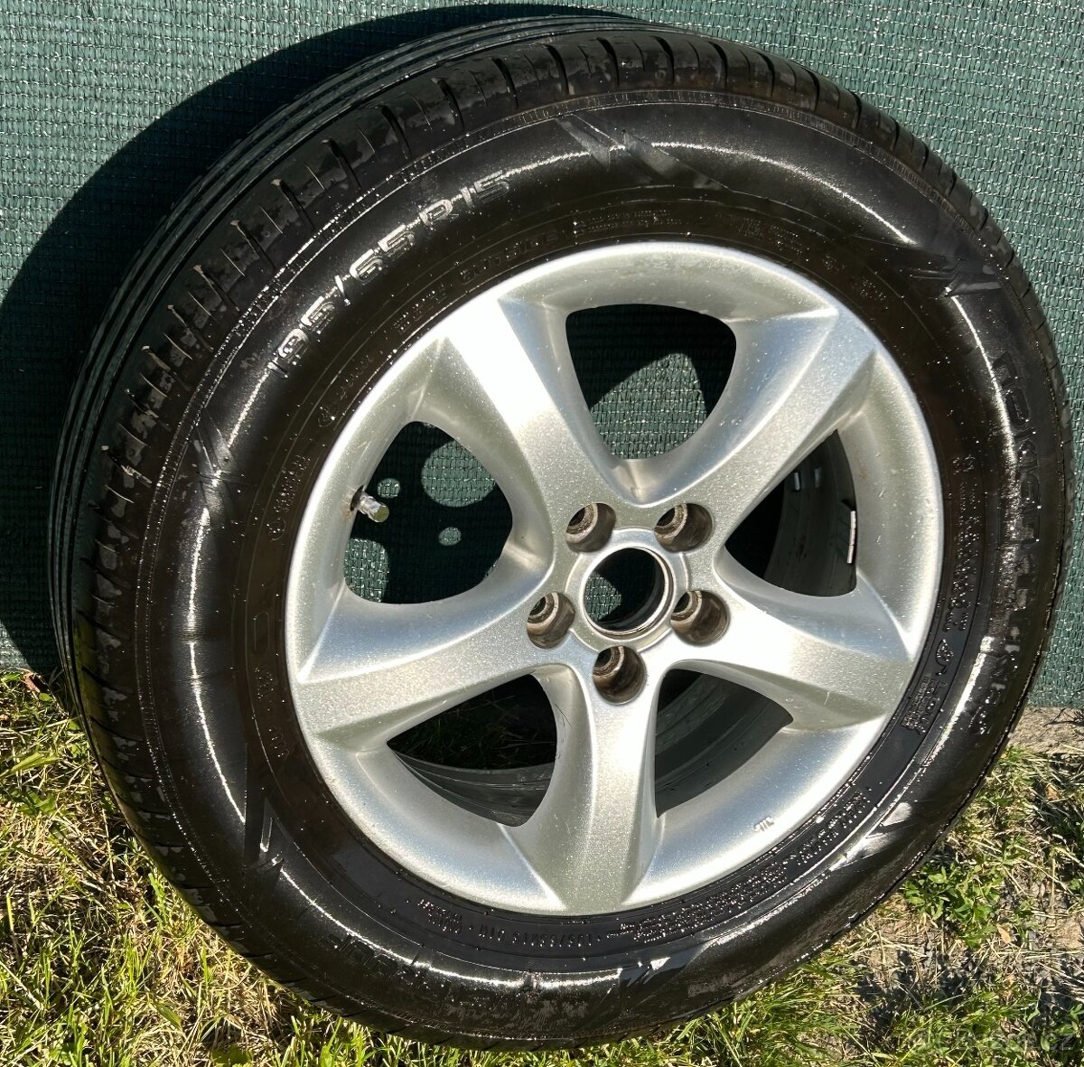 1x REZERVA pneu s diskem NOKIAN TYRES 195/65R 15