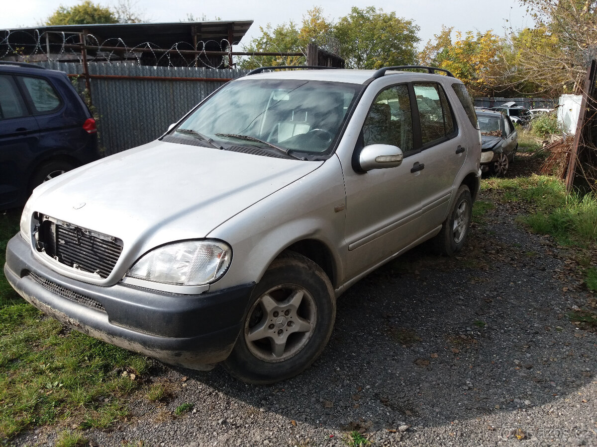 Mercedes ML w163 270 CDI, prodám náhradní díly