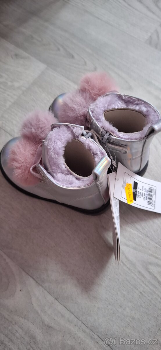 Dětské boty úplně nové nepoužité