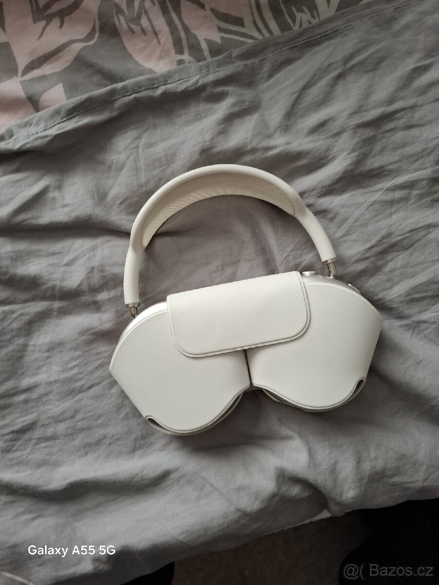 AirPods Max