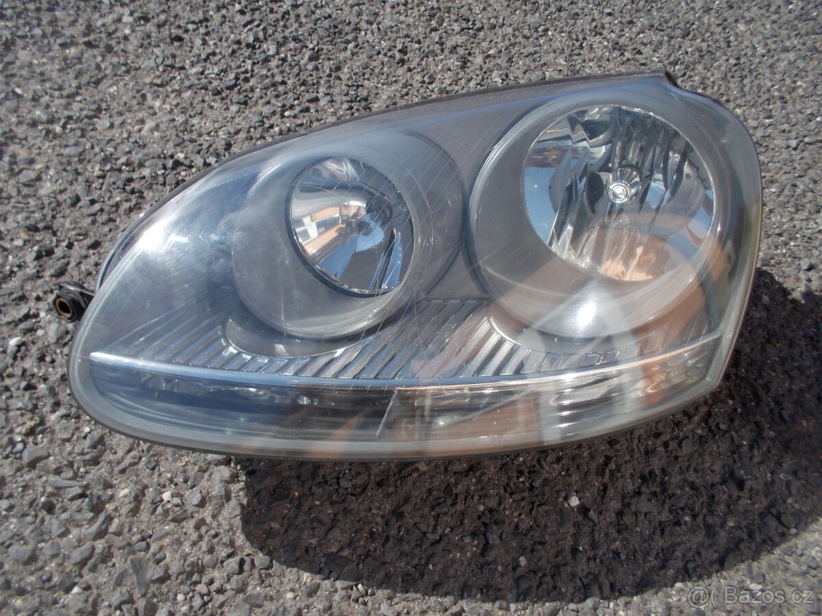Světlo levé VW Golf V