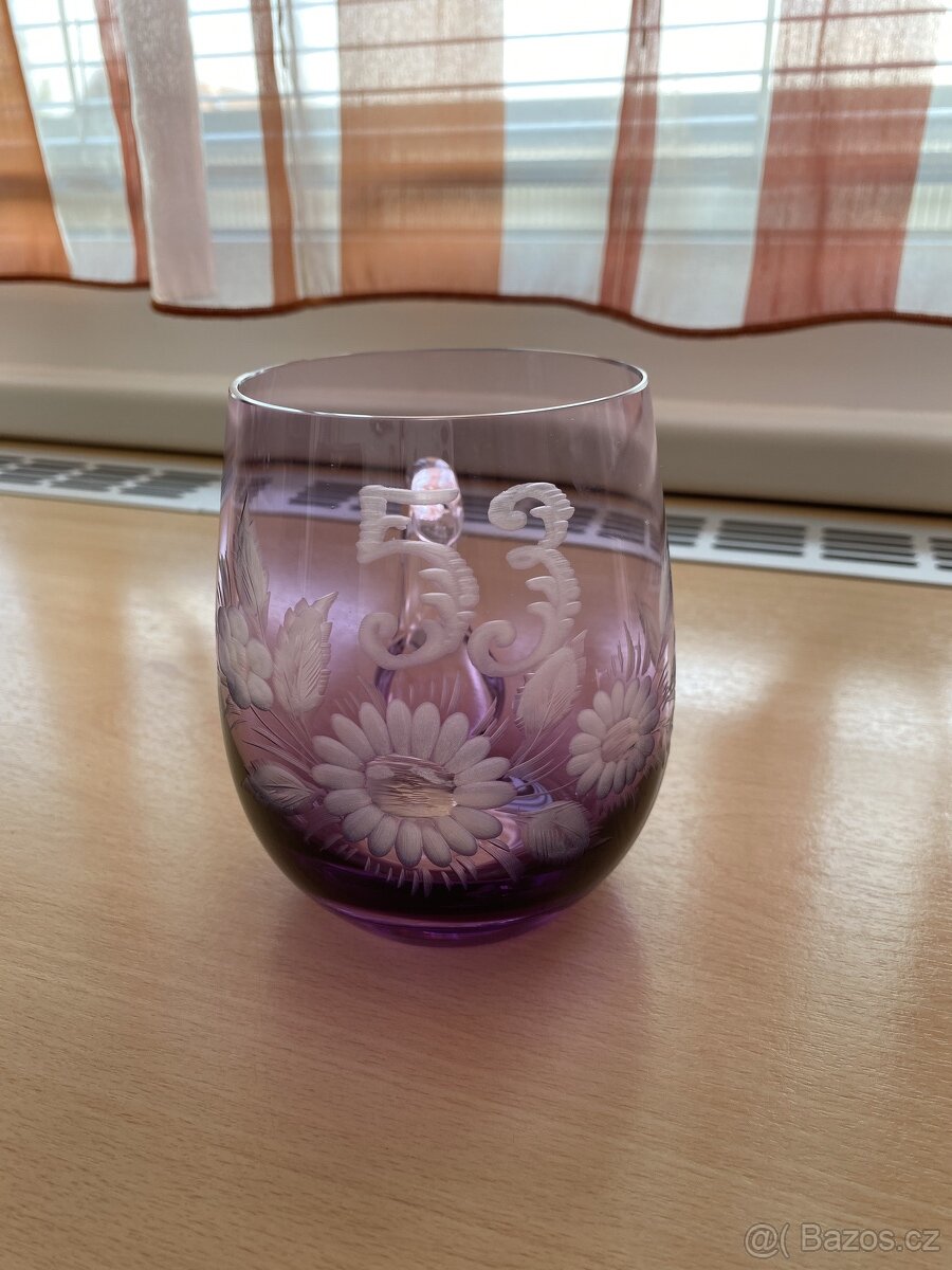 Broušené sklo, hrnek 53