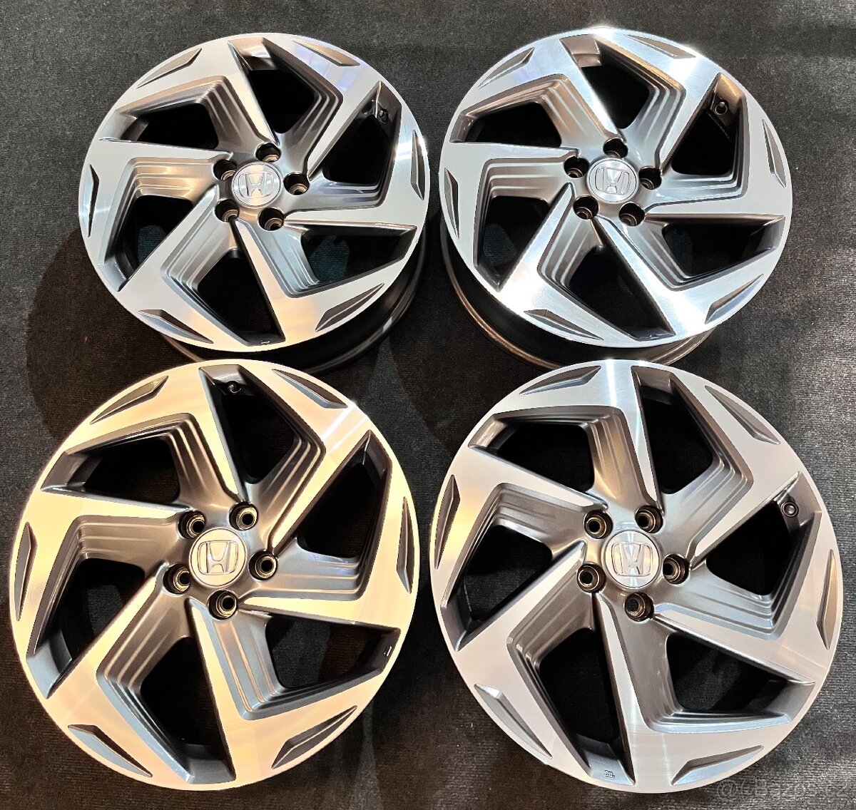 5x114,3 R19 Honda CRV originál Alu disky - TOP