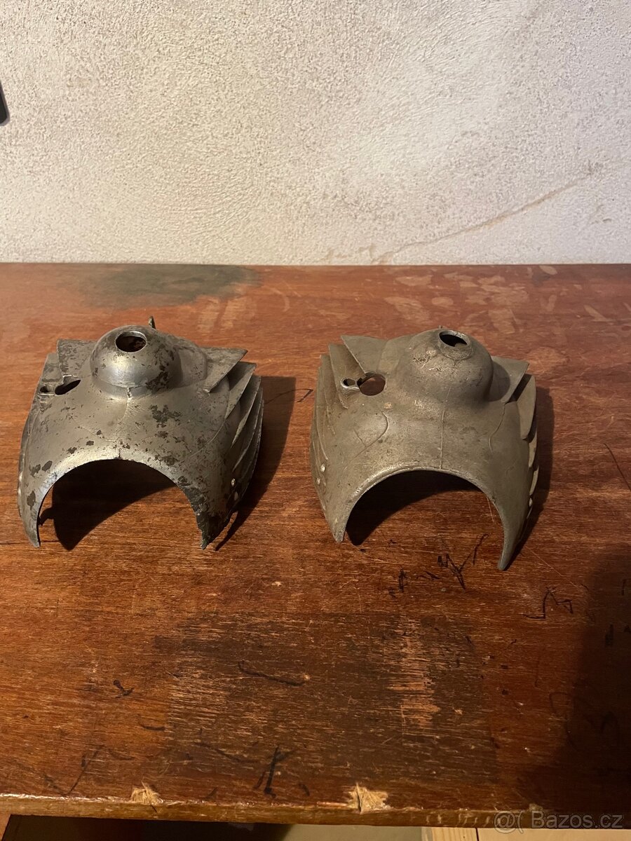 Jawa kryty karburátoru