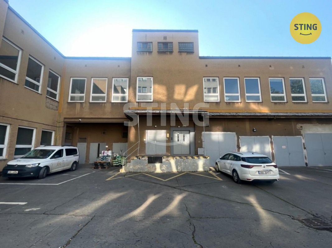 Pronájem skladů v 2.NP., 134052