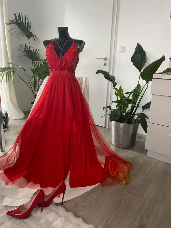 Maturitni plesove saty flouhe cervene tylove 36