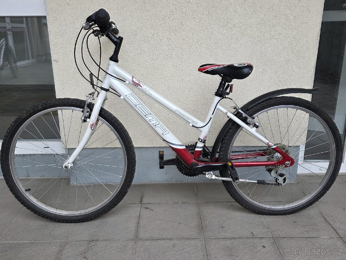 Dívčí kolo 24" Dema