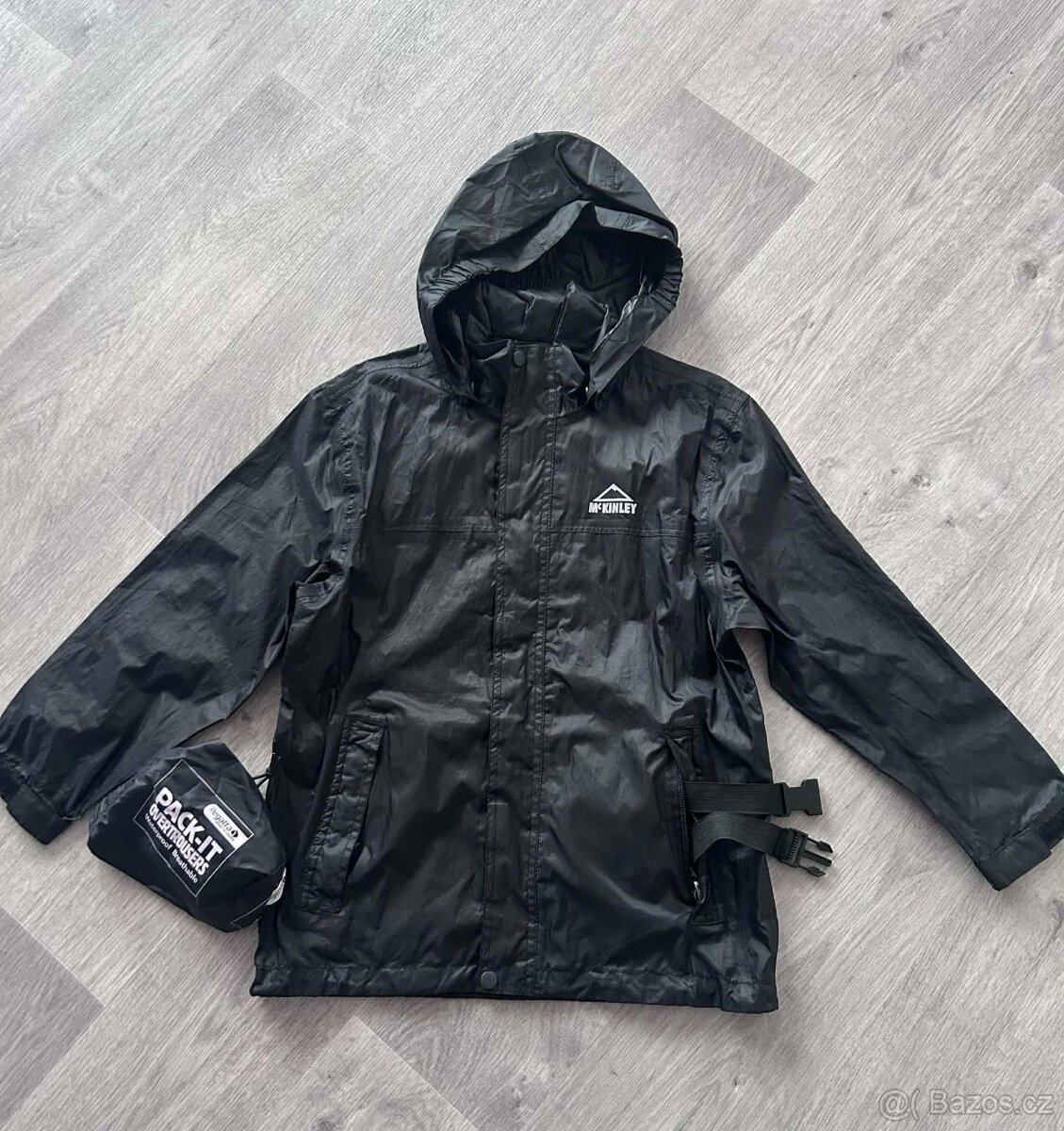 Prodám lehkou nepromokavou bunda McKinley vel. 128