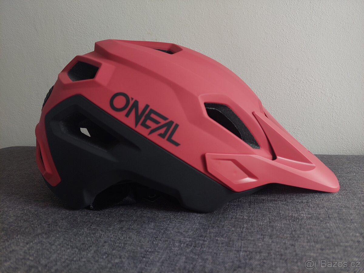 Přilba O'NEAL TRAILFINDER Helmet SPLIT RED velikost L/XL