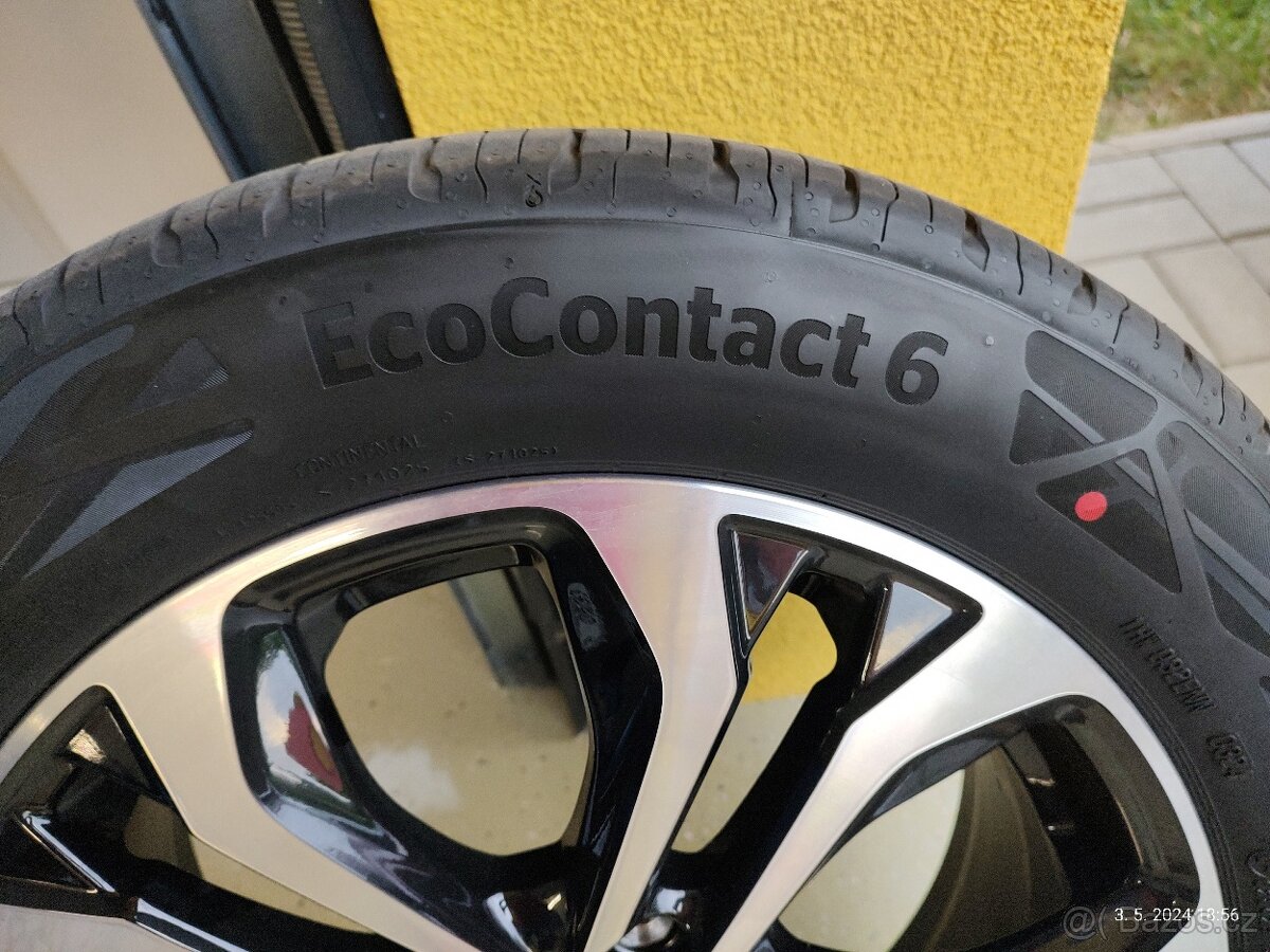Úplně nové pneu Continental