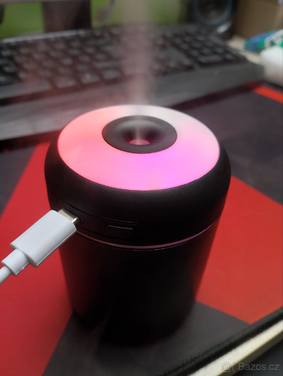 Zvlhčovač s barevným svícením Humidifier
