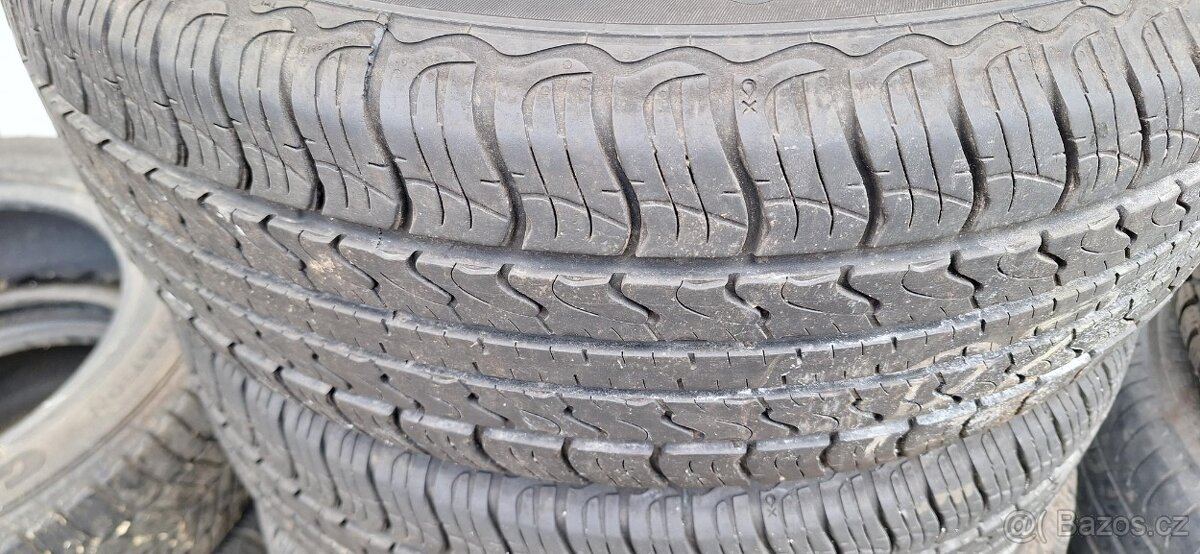 215/65 R16