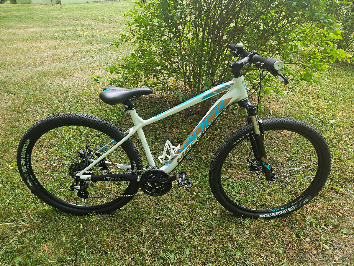 Dámské 27,5" horské hliníkové kolo ROCK MACHINE, rám 18"