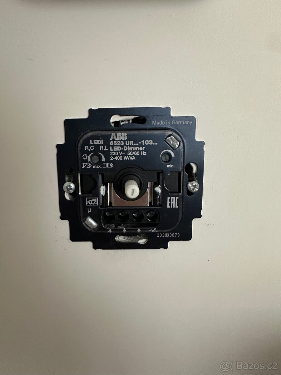 ABB Stmívač otočný univerzální i LED 6523 UR-103-500