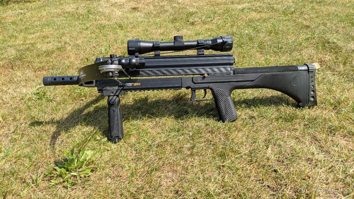 Taktická kladková kuše M4A1 WARRIOR