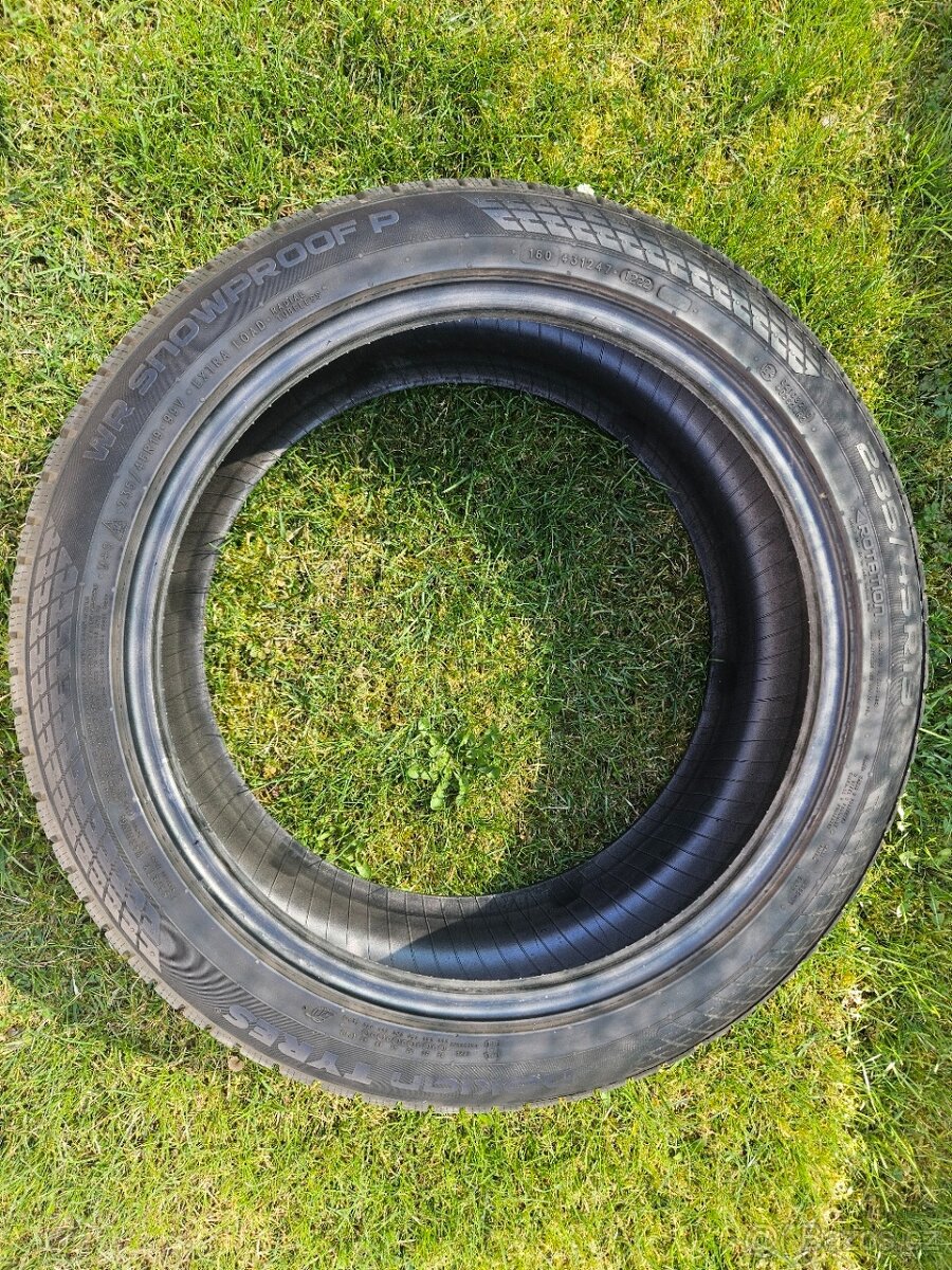 235 45 R19 zimní pneu nokian