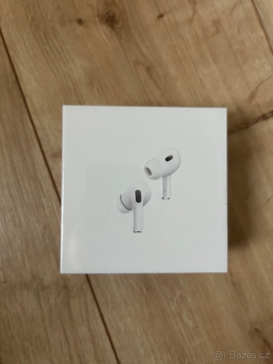 Apple Airpods w magsafe charging case