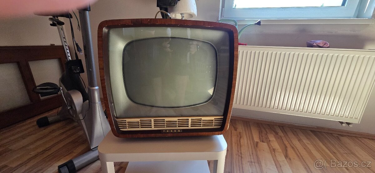 Televize Tesla Retro