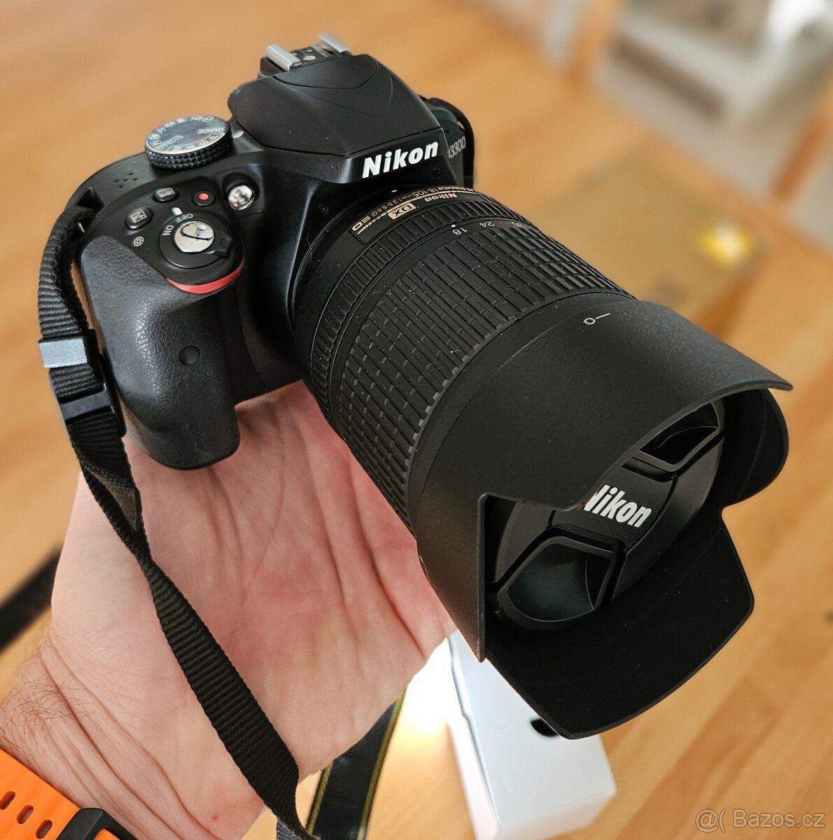 Nikon D3300 + objektiv 18-105mm
