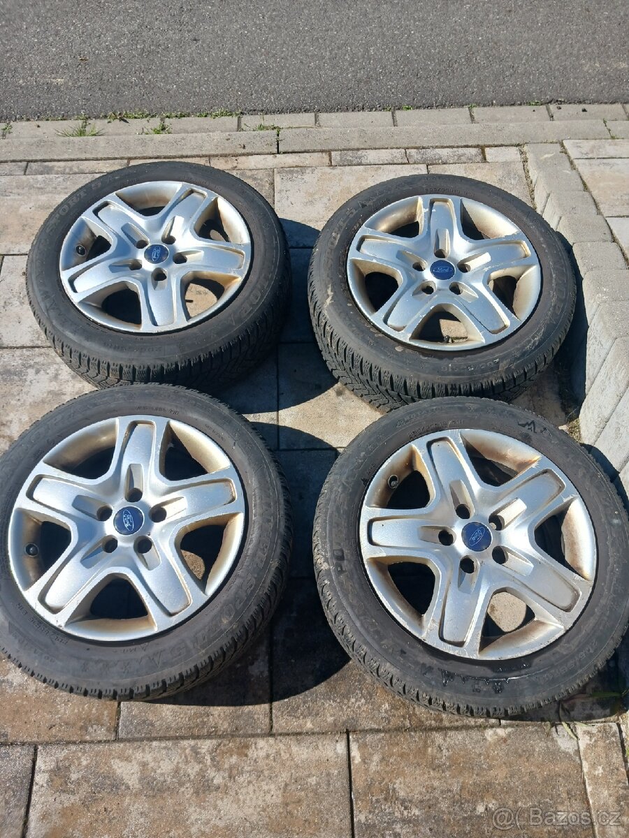 Kola Ford Focus 205/55/16
