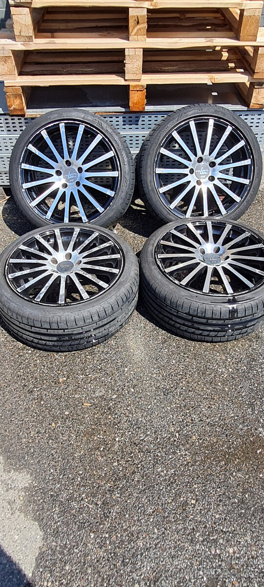 Honda Accord Alu kola s pneu