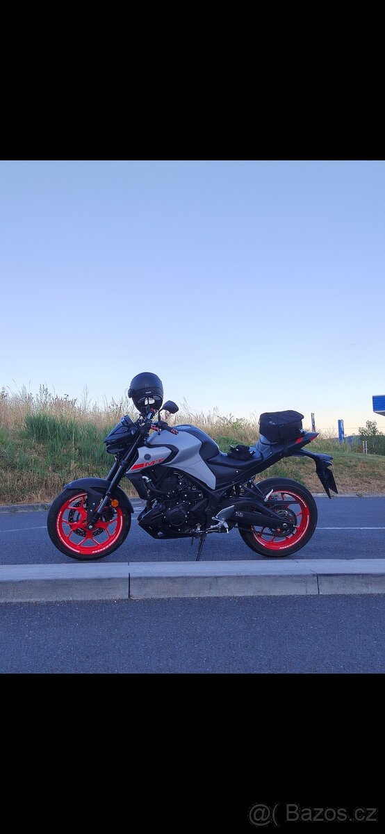 Yamaha MT-03