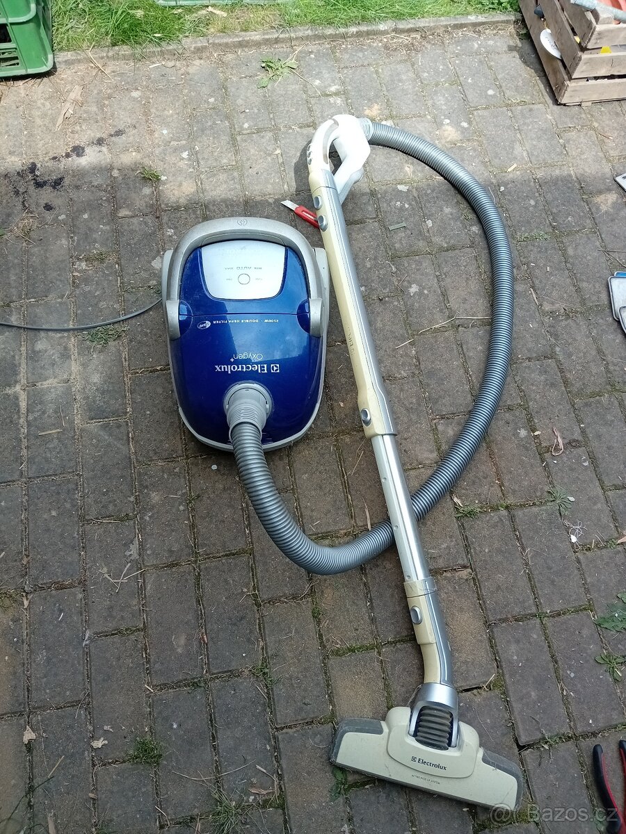 Vysavač Elektrolux oxigen 2100 w