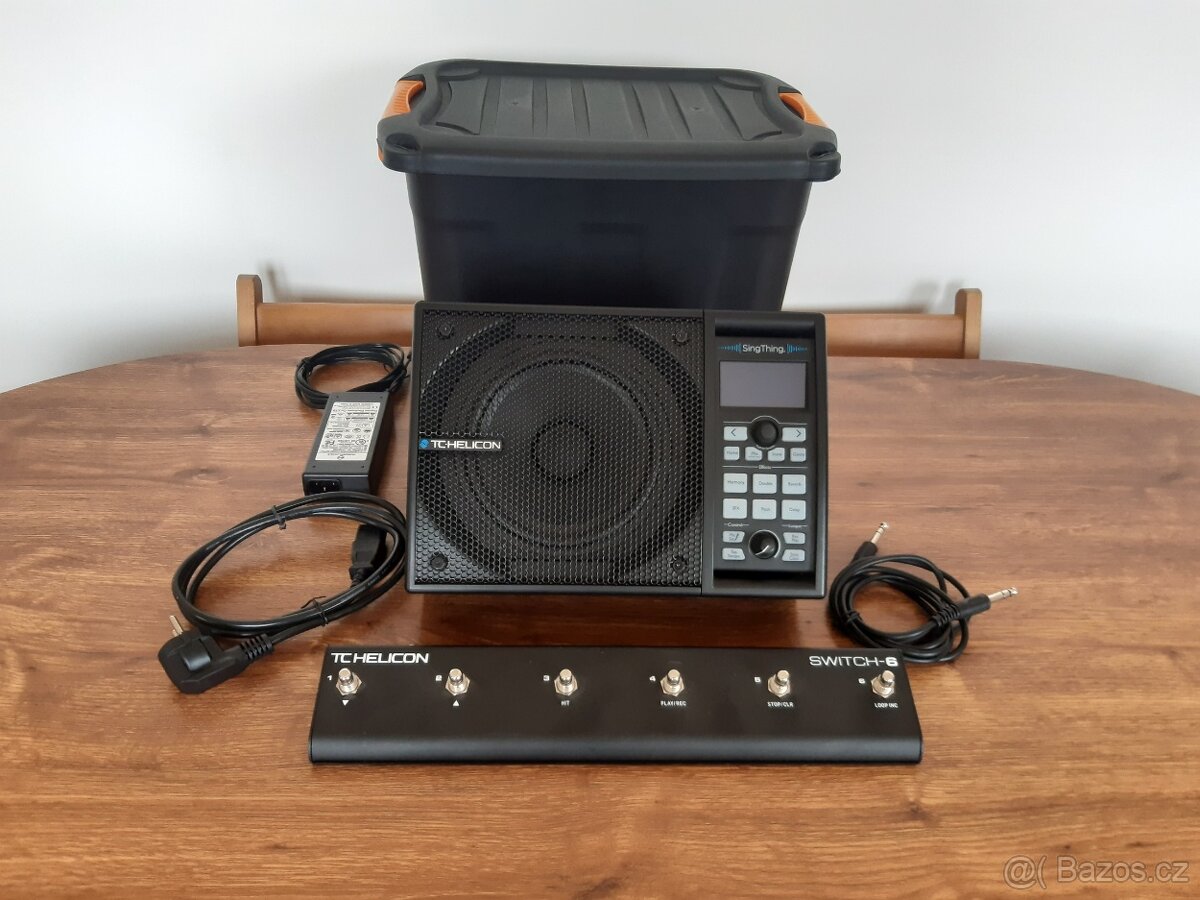 TC Helicon SINGTHING s nožním ovládačem SWITCH-6