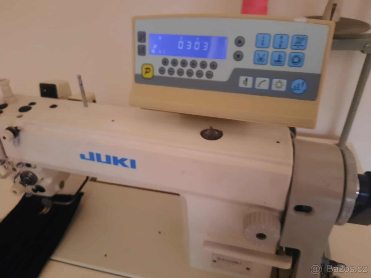 Průmyslový aut. šicí stroj jehelní podávání Juki DLN-5410N-7
