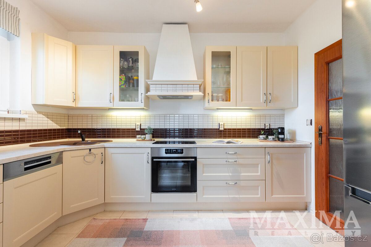 Dům 5+kk o ploše 123 m2 - Dobříš, Dobříš