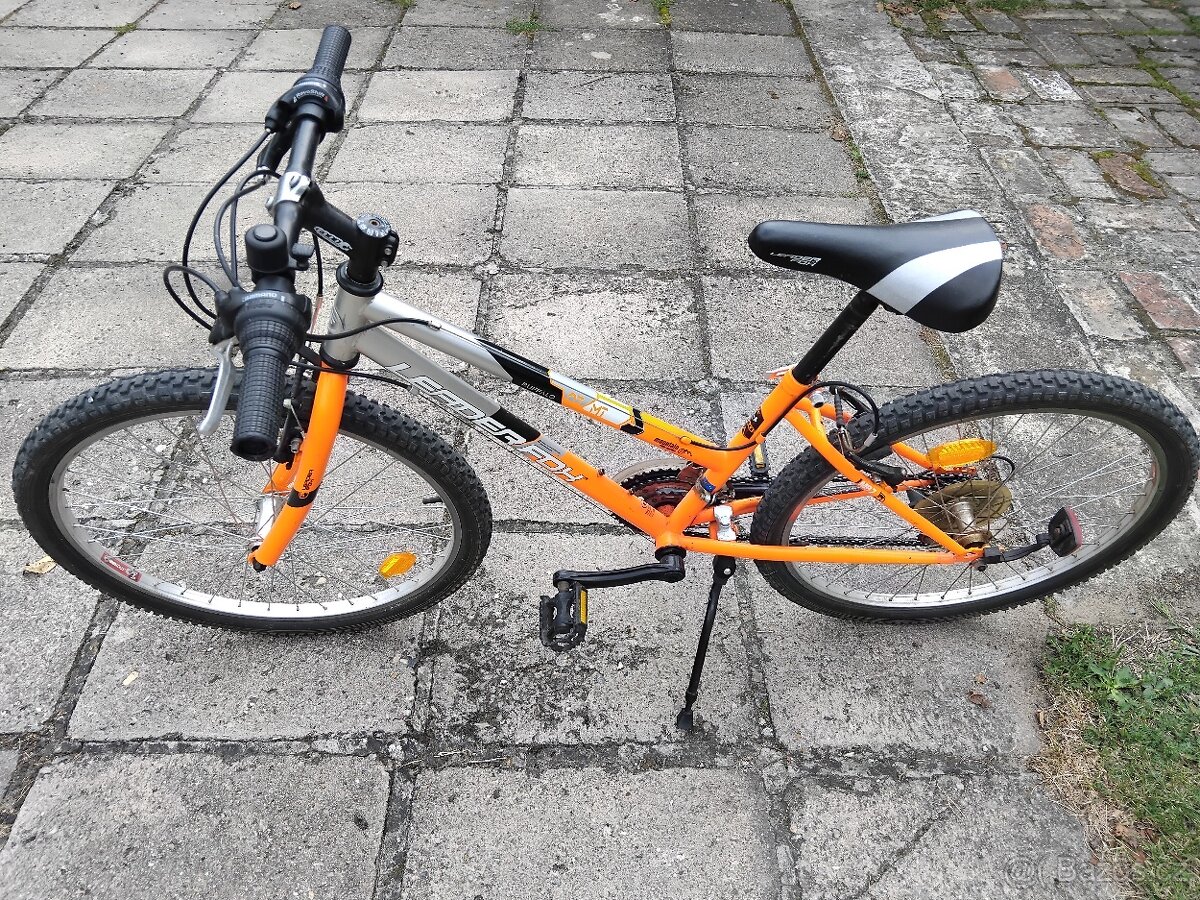 Leader Fox 24-  výborný stav