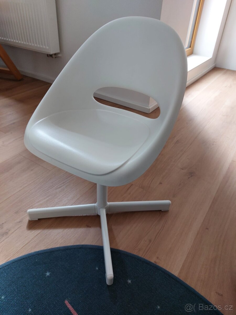 2 detske zidle IKEA LOBERGET / SIBBEN