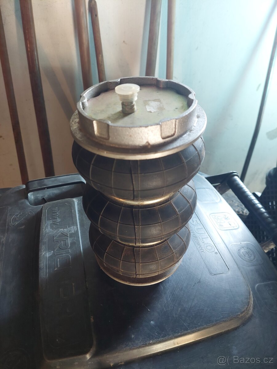 Vlnovec sedačky Tatra, Liaz, Karosa