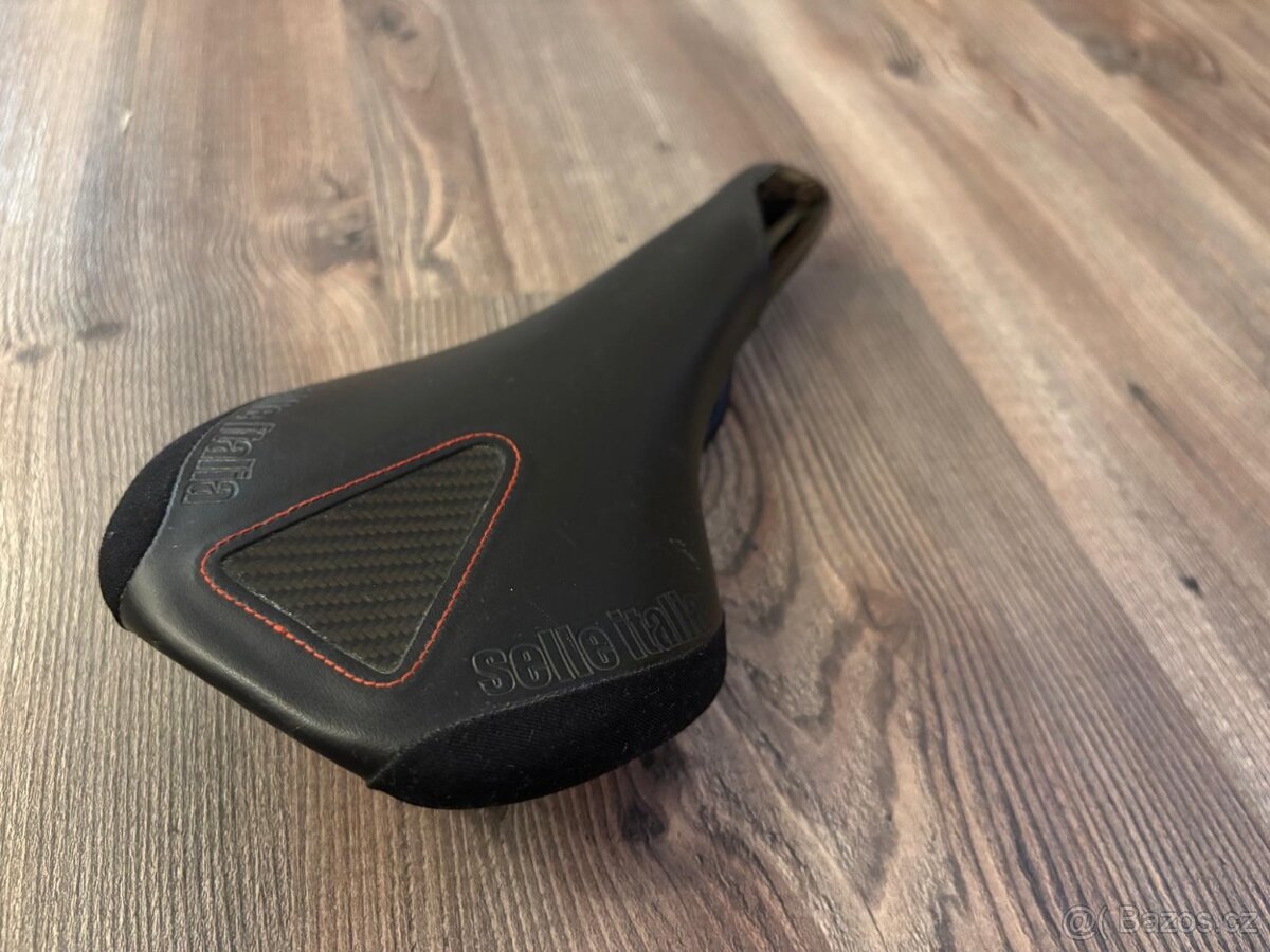 Selle Italia SLR Kit Carbonio sedlo černé Nové