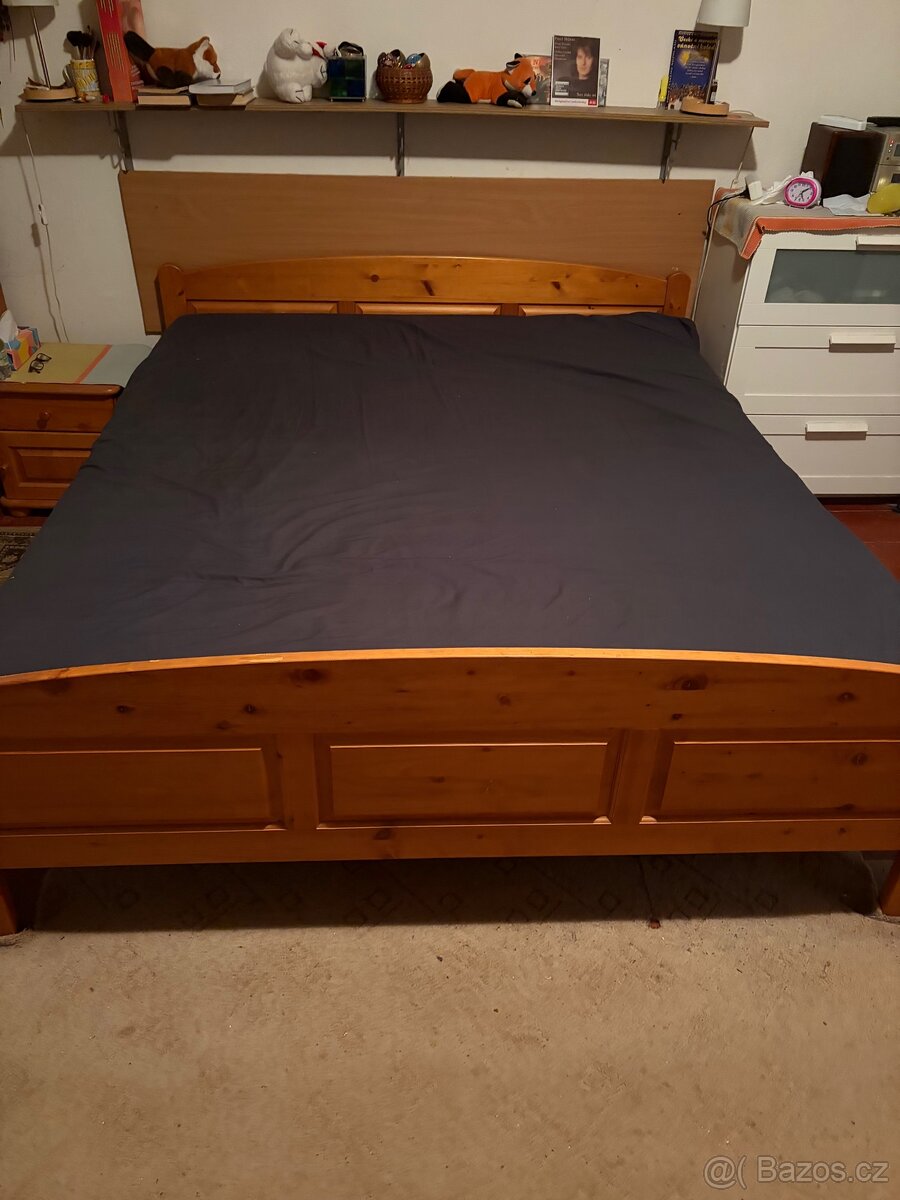 Ložnice sestava dřevo