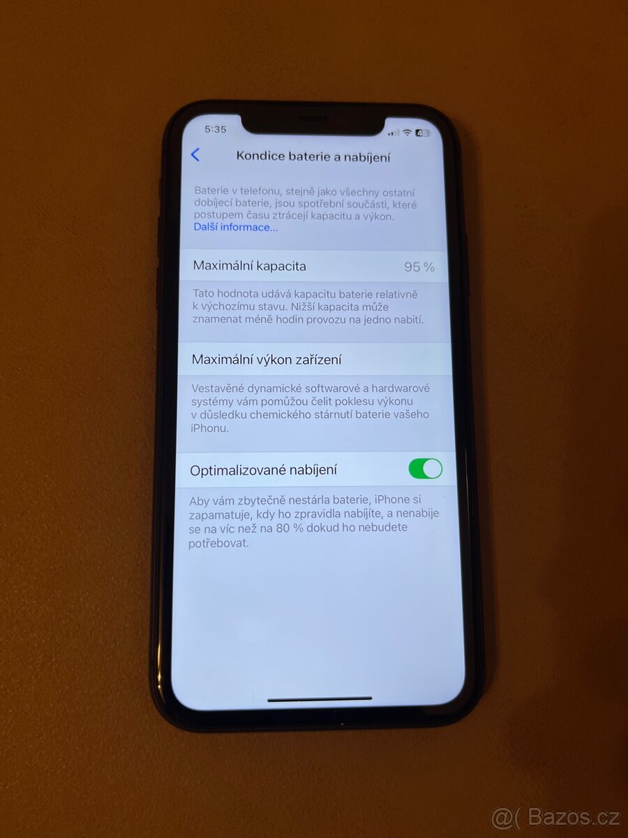 Apple iPhone 11 64GB Černý