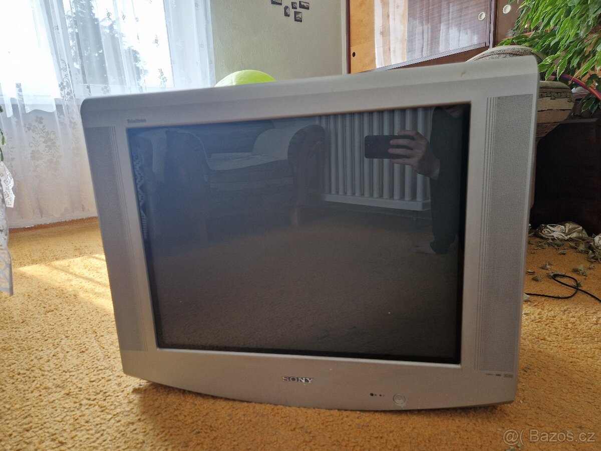 Trinitron TV