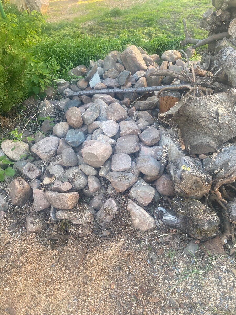 Valouny na skalku