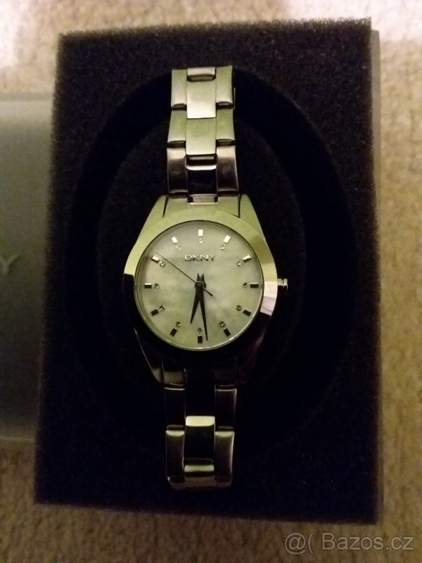 Hodinky DKNY