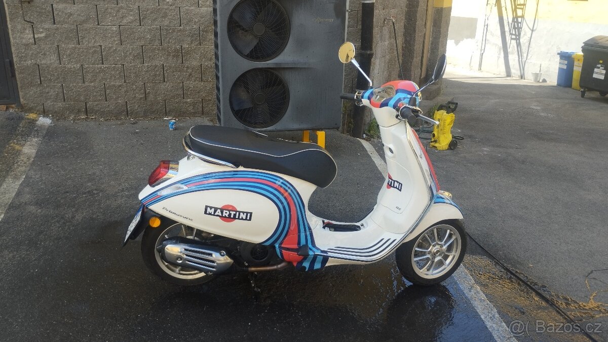 Scooter and motorcycle service in Prague