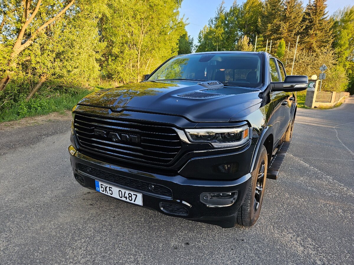 DODGE RAM 1500 Laramie 5.7 V8 4x4 r.v.2020