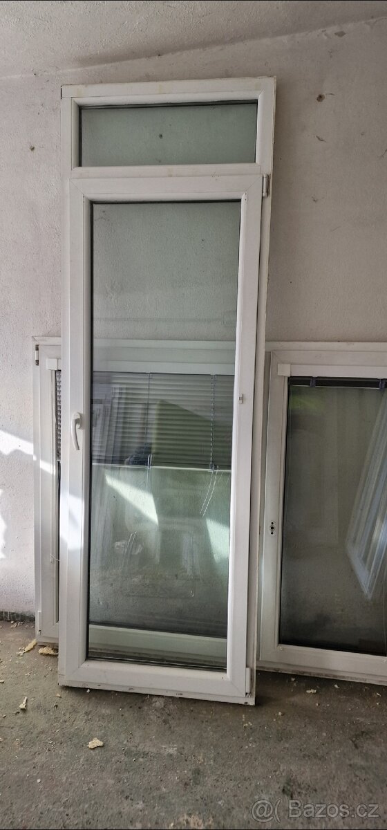 Plastove dvere
