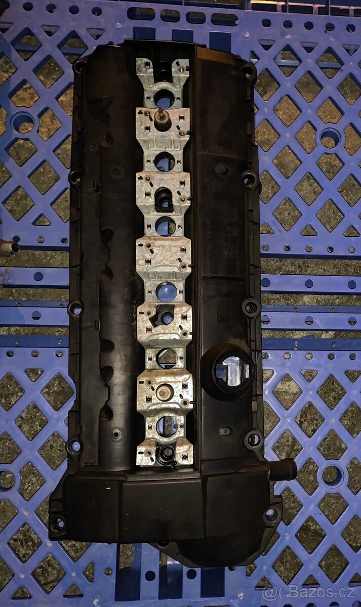 Ventilové víko M52B28